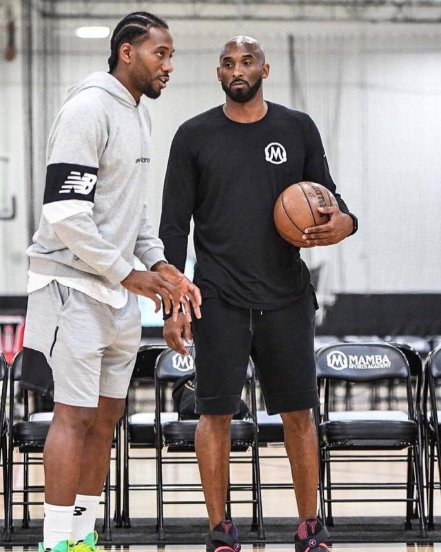 次响起欢呼 次响起欢呼