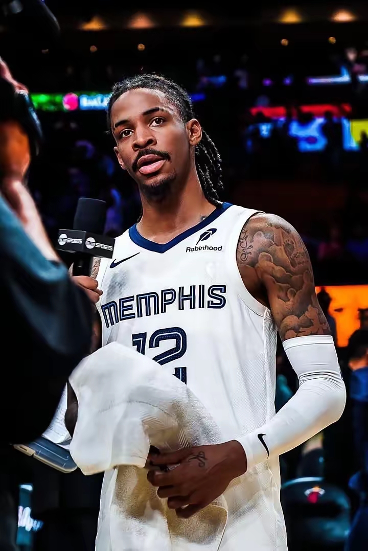AOW